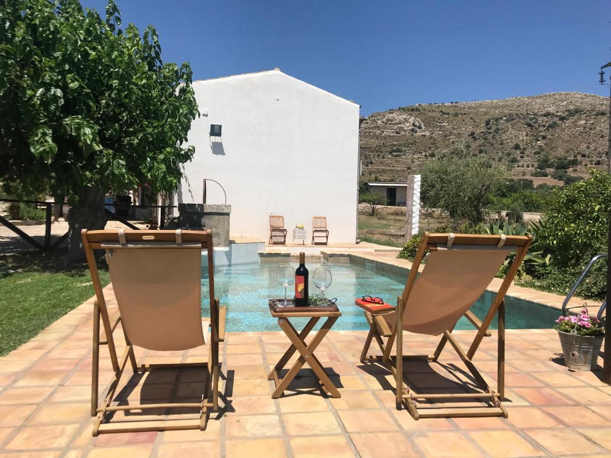 Authentic Sicilian Charm, Pool, Sea View, Wi-Fi & Parking Villa Avola Exterior foto