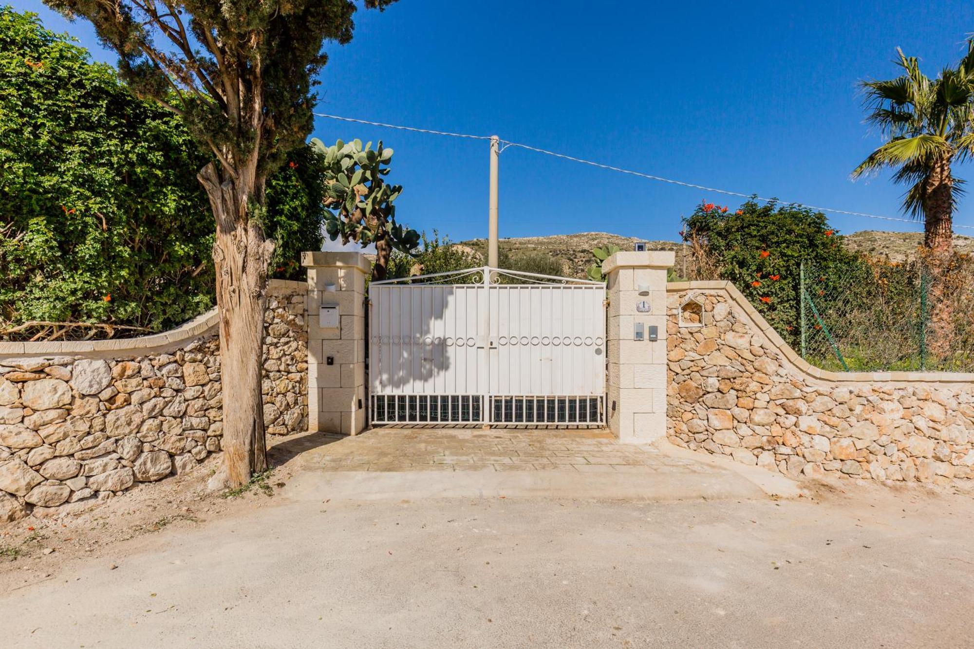 Authentic Sicilian Charm, Pool, Sea View, Wi-Fi & Parking Villa Avola Exterior foto