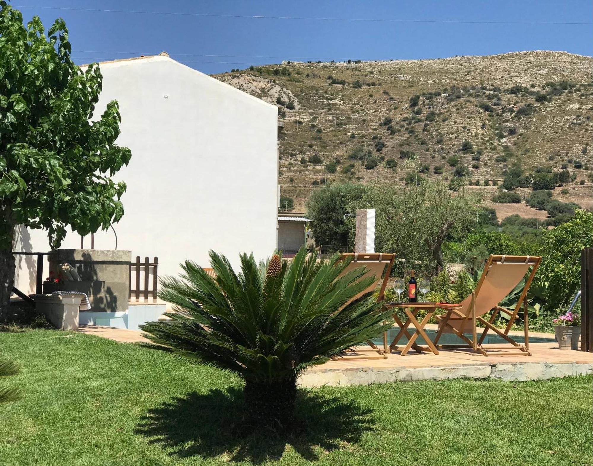 Authentic Sicilian Charm, Pool, Sea View, Wi-Fi & Parking Villa Avola Exterior foto